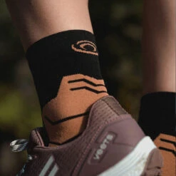 BV Sport Chaussettes TREK GR MID "LYOCELL" Noir/Marron -Chaussures Boutique chaussettes trek gr mid lyocell noirmarron 3
