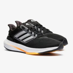 CHAUSSURES DE RUNNING HOMME - ADIDAS ULTRABOUNCE NOIR 17 CHAUSSURES DE RUNNING HOMME - ADIDAS ULTRABOUNCE NOIR -Chaussures Boutique chaussures de running homme adidas ultrabounce noir 6